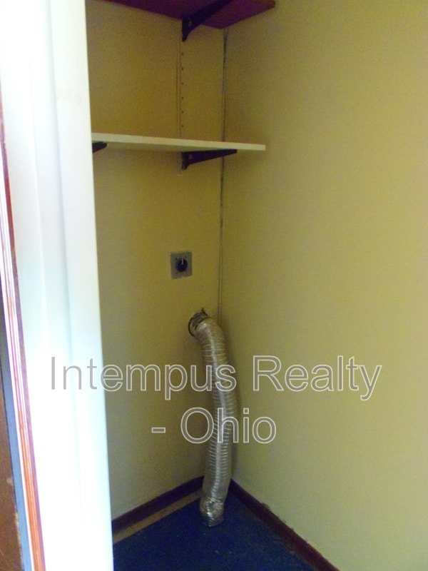 Building Photo - 2011 Baldwin Rd