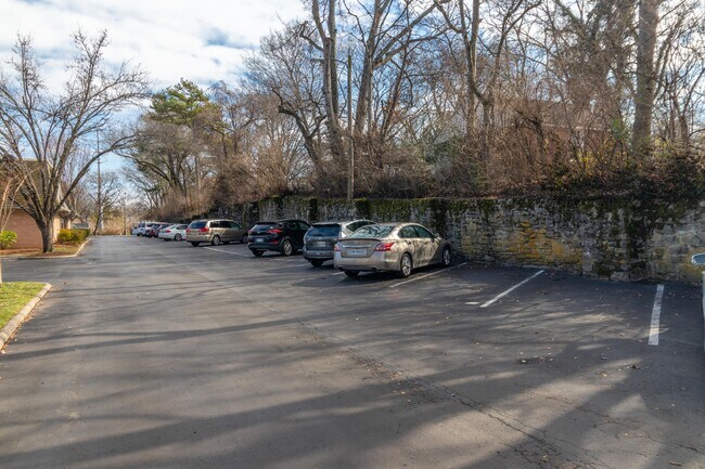 Reserved Parking - 3000 Hillsboro Pike