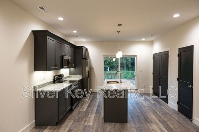 Building Photo - 1987 Hwy 411