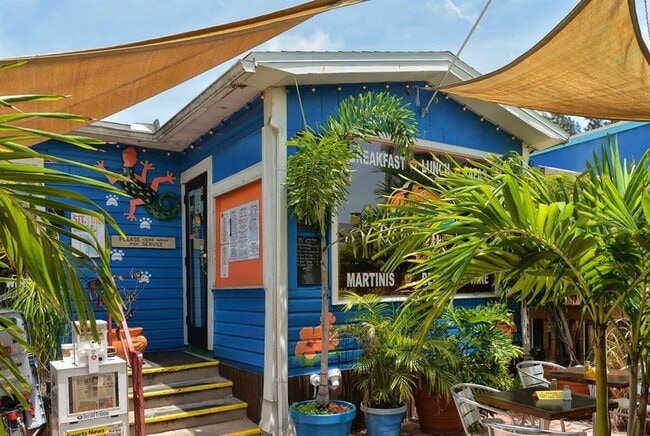 Building Photo - 2657 Riverbluff Pkwy