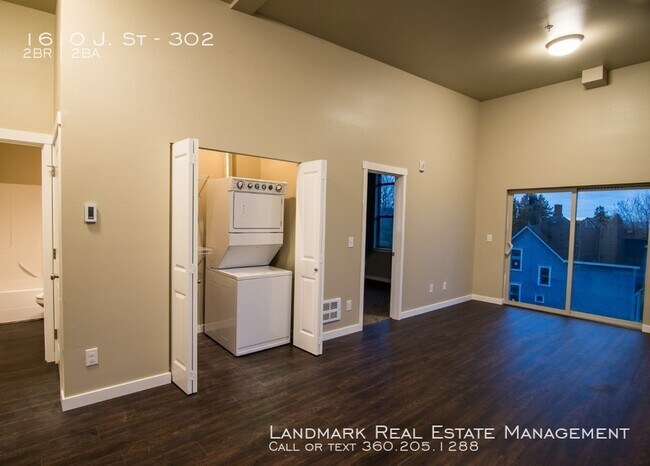 Building Photo - 1610 J St