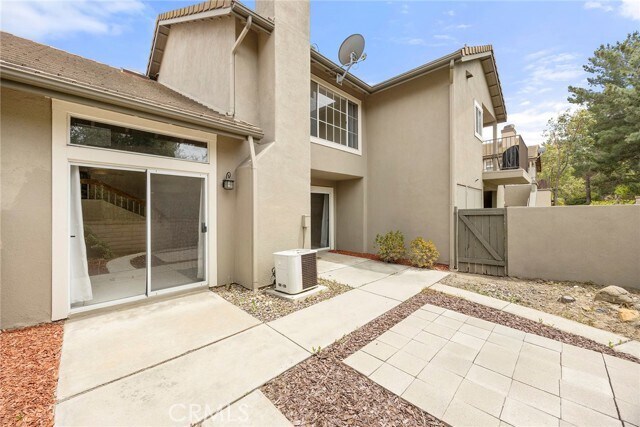 Building Photo - 631 S Glenhurst Dr