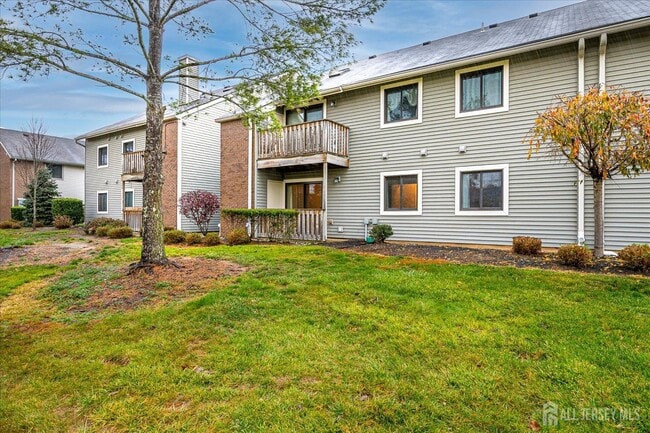 Building Photo - 211 Ravens Crest Dr