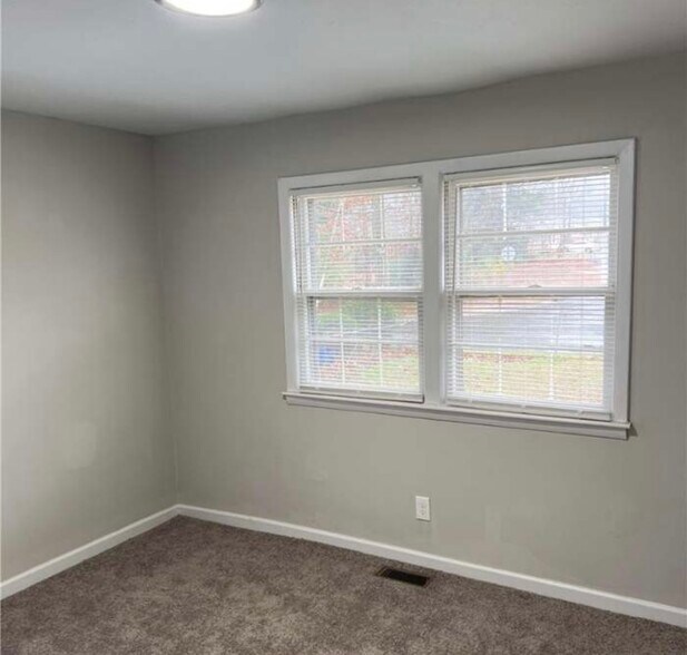 Building Photo - 6170 Timberland Dr