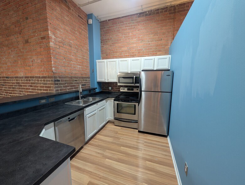 Kitchen - 200 Main St