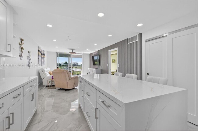 Building Photo - 8900 Washington St