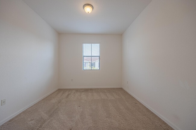 Building Photo - 1078 NW 33rd Manor