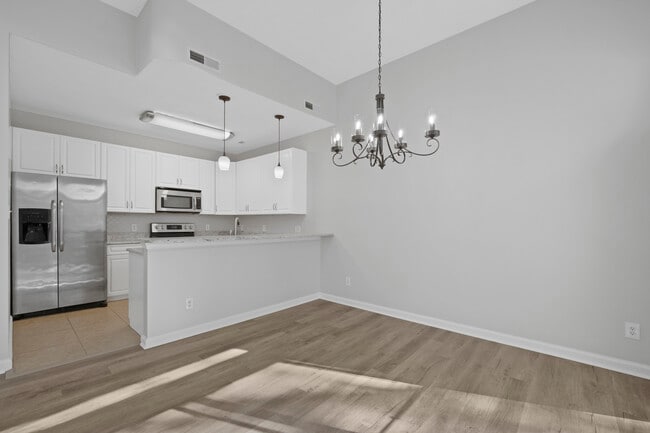 Building Photo - 405 Hidden Shrs Ct