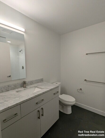 Building Photo - 55 Brighton Ave