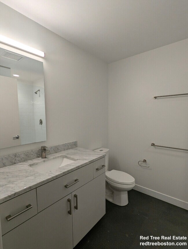 Building Photo - 55 Brighton Ave
