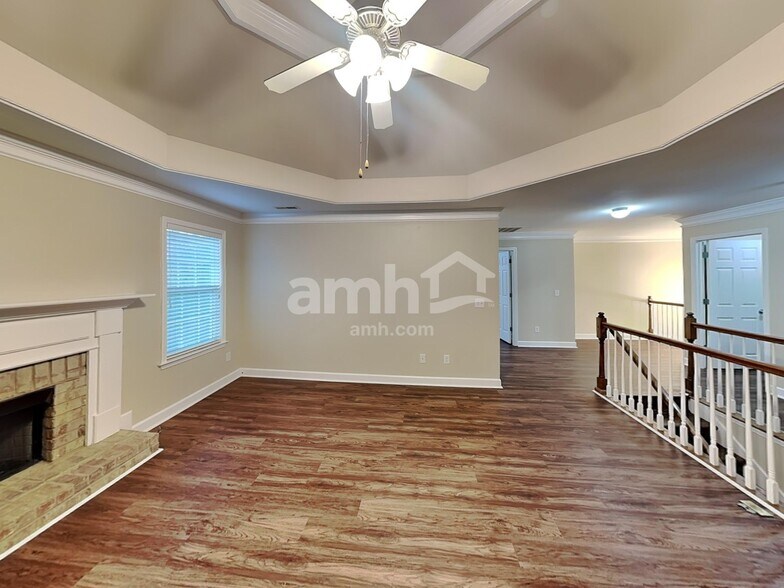 Building Photo - 2042 Keene Cir