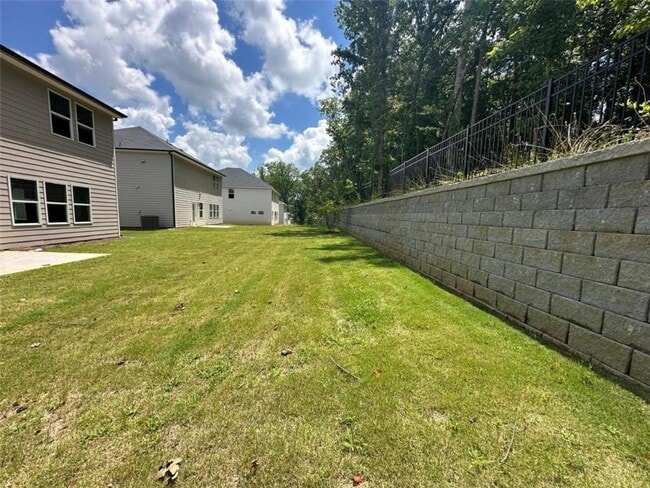 Building Photo - 118 Sequoia Ln