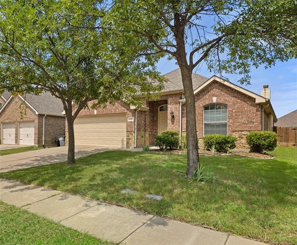 Building Photo - 2655 Lake Ridge Dr