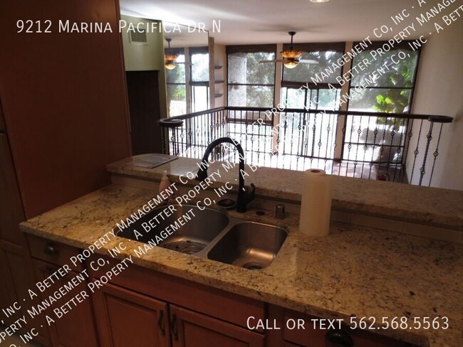 Building Photo - 9212 Marina Pacifica Dr N