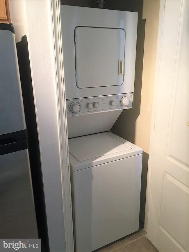 Building Photo - 14105 Yorkshire Woods Dr