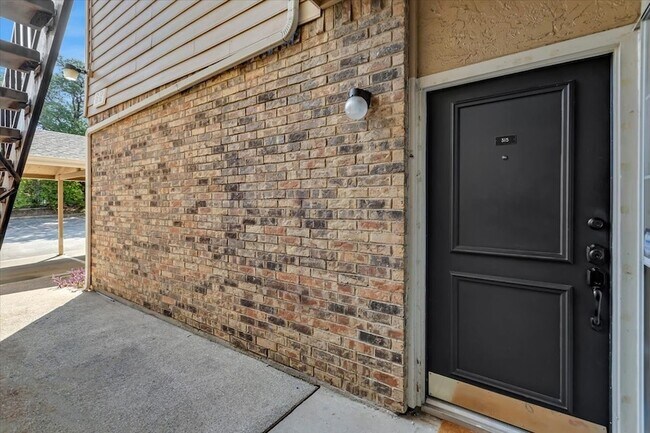 Building Photo - 14277 Preston Rd