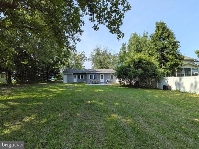 Building Photo - 965 Chester River Dr