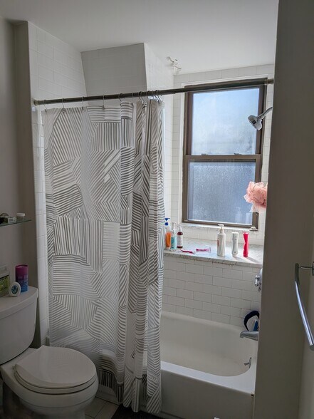 Building Photo - 87 3rd St