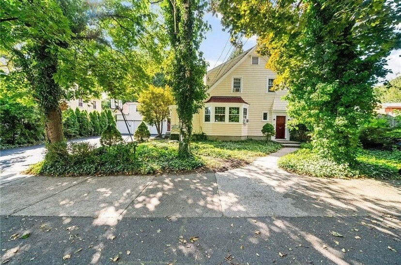 Building Photo - 22 RARITAN Ave