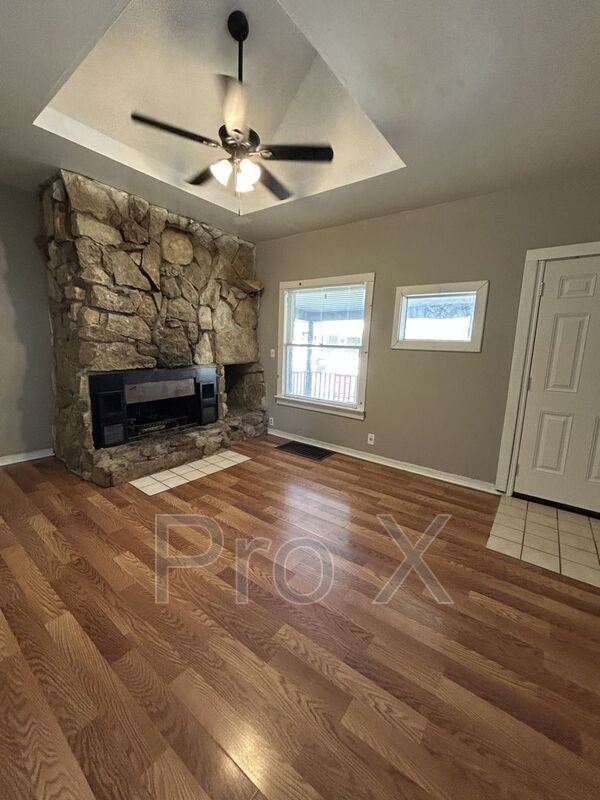 Building Photo - 20 4th St Cir