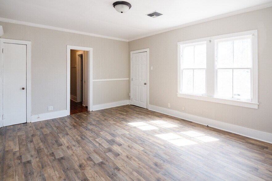 Building Photo - 311 S Morgan Ave