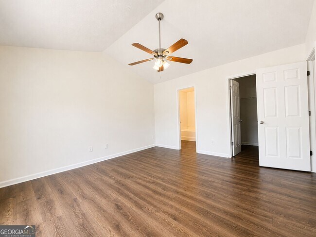 Building Photo - 1104 Driftwood Ct