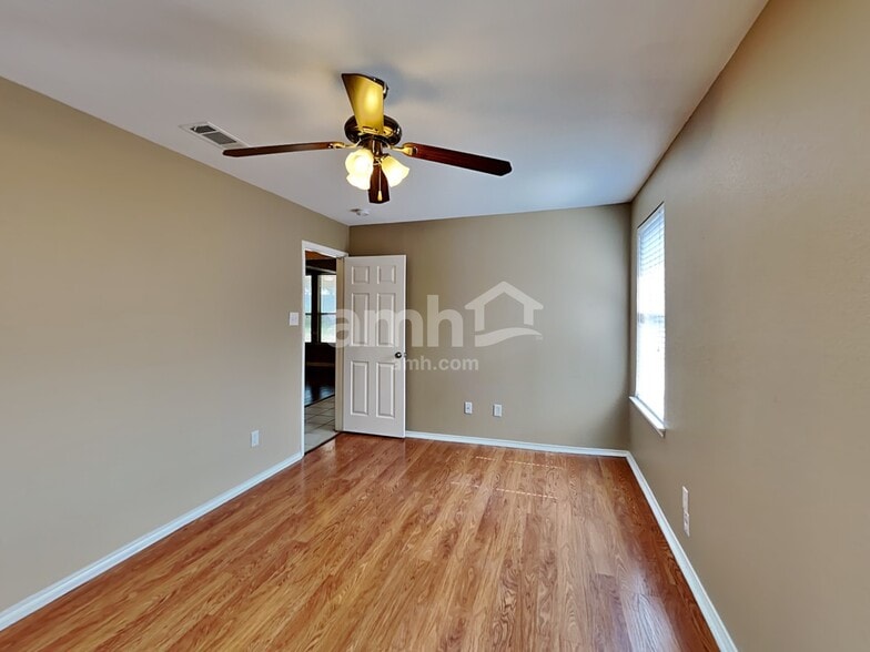 Building Photo - 3445 Newgate St