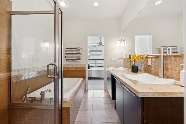 Building Photo - 2900 Inca St