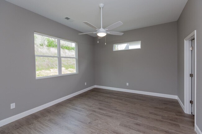 Building Photo - 4731 Stunner Ln