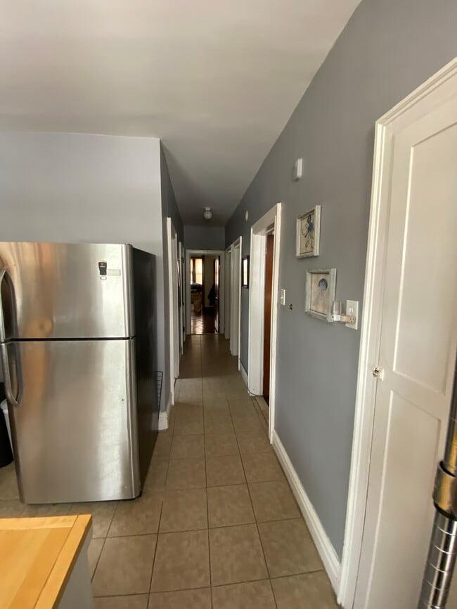 Building Photo - 120 Nelson Ave