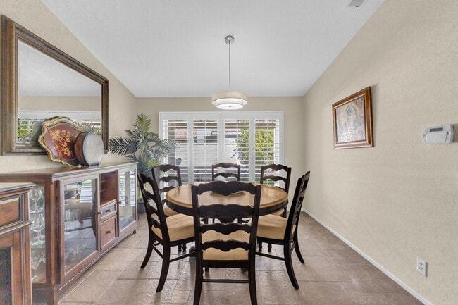 Building Photo - 170 Vía Tramonto