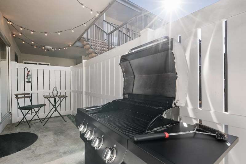 Building Photo - 2940 W Carson St