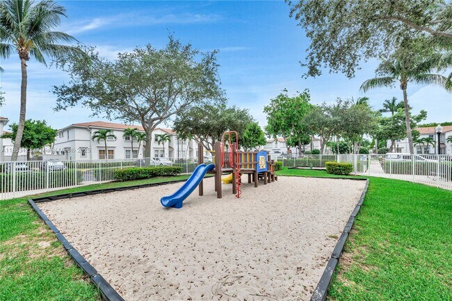 Building Photo - 4292 SW 156th Ave
