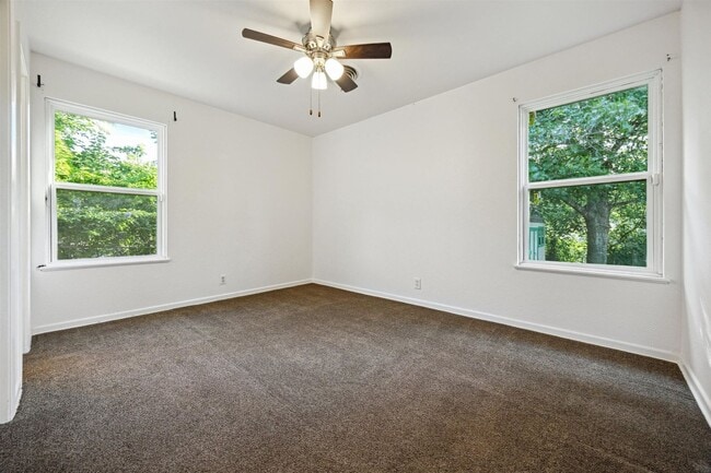 Building Photo - 3BR 2BA Home in East Austin – Near Univers...