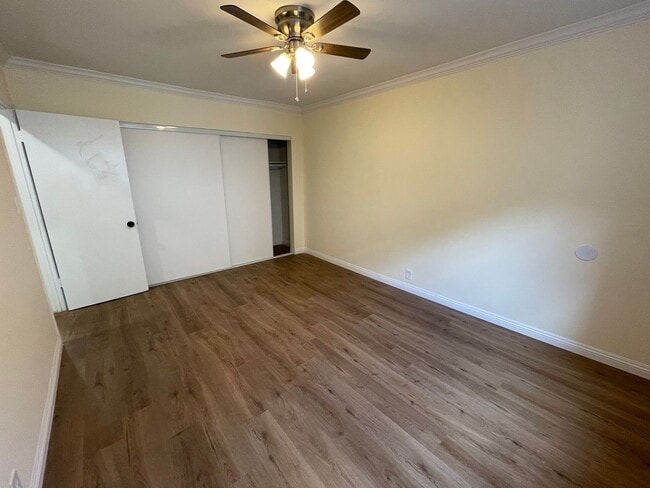 Building Photo - 940 N Sierra Bonita Ave
