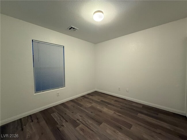 Building Photo - 661 Newquay Ct