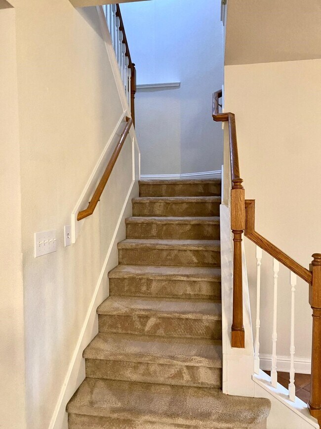 Building Photo - 518 Remington Chase Ct