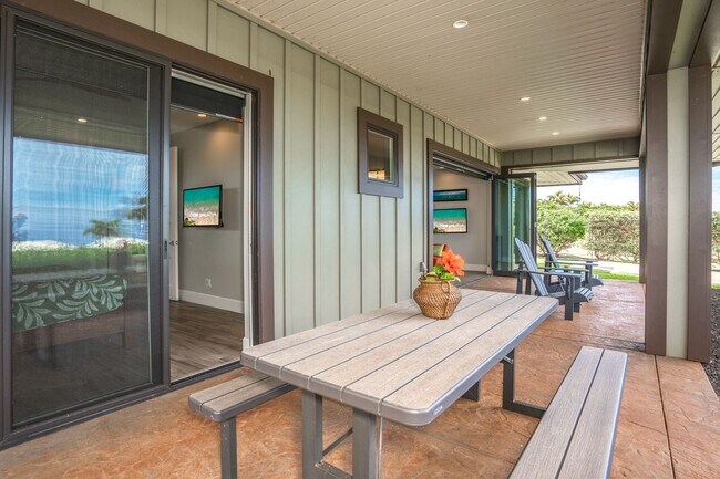 Building Photo - Stunning Single-Lever 2 Bed/ 2 Bath Home in Kaanapali Coffee Farms