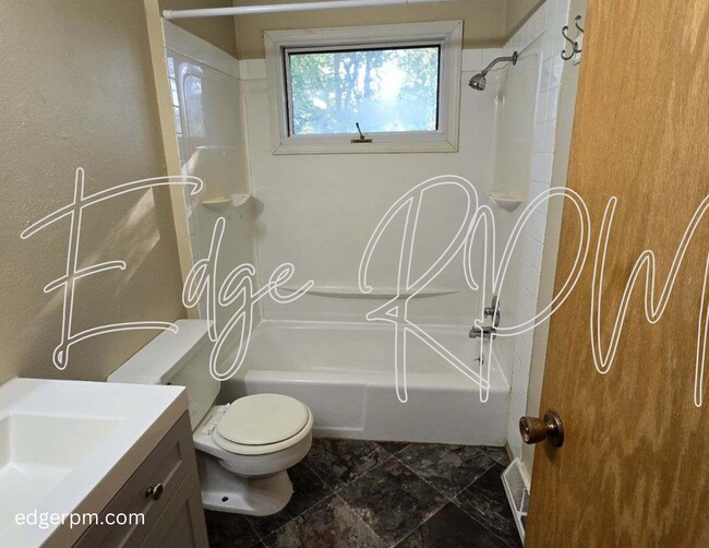 Building Photo - Now leasing for May 2026! 4 Bedroom 2 Bath...