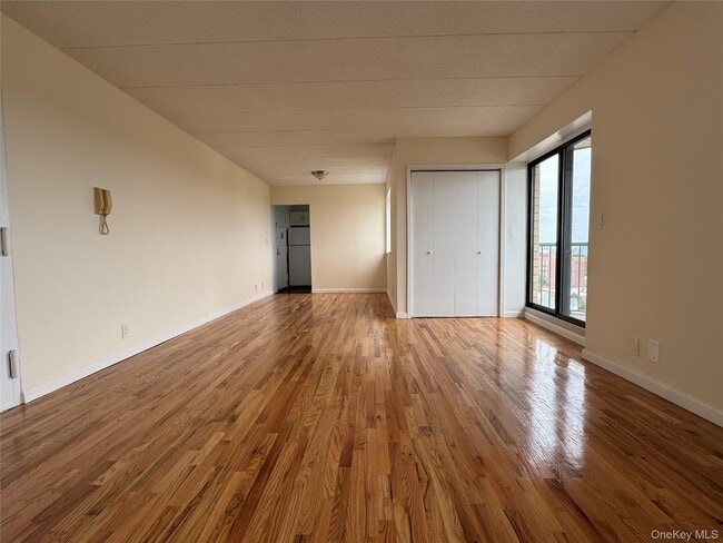 Building Photo - 145-18 34th Ave