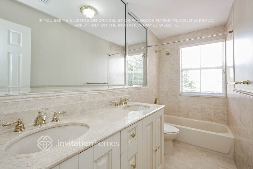 Building Photo - 16276 SW 83rd St