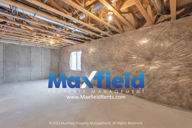 Building Photo - Pet Friendly - Draper Townhome 3 BD 3 BA 2...