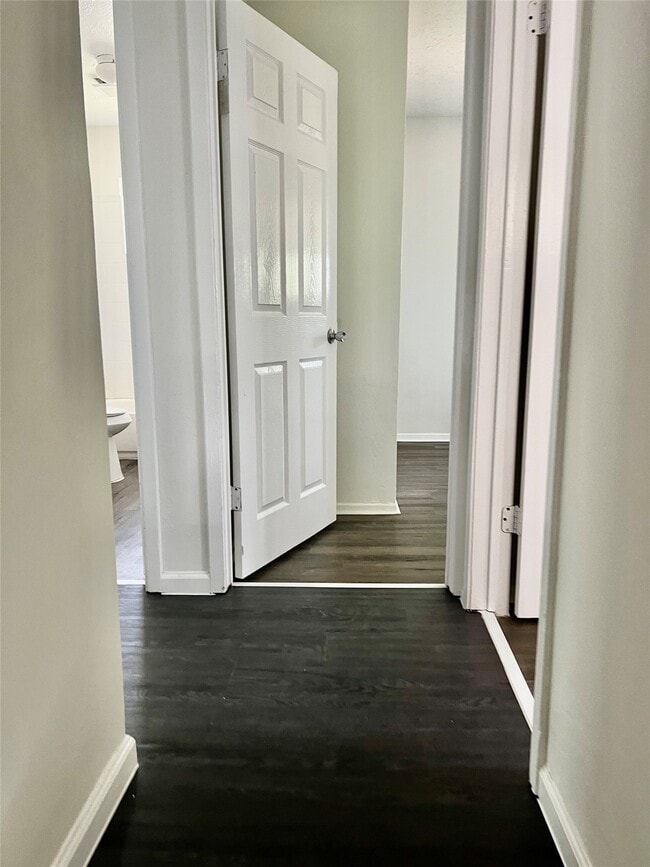 Building Photo - 2518 Ridge Hollow Dr