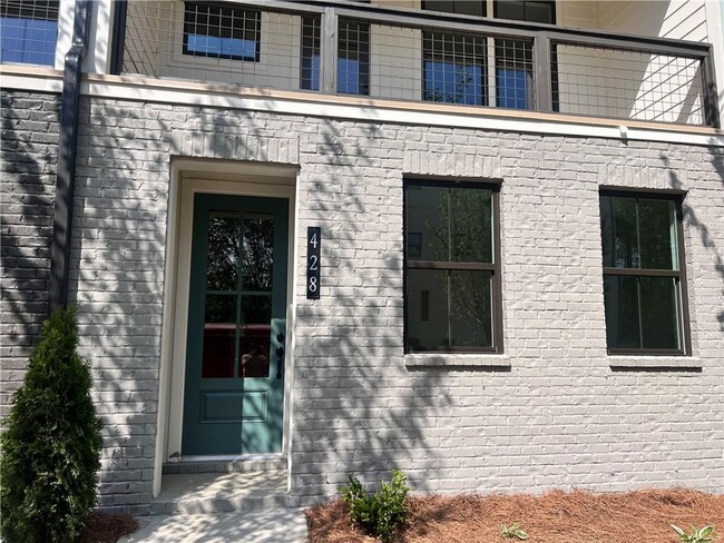 Building Photo - 428 N Park