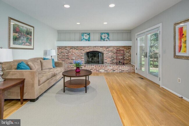 Building Photo - 26 Lily Pond Ct