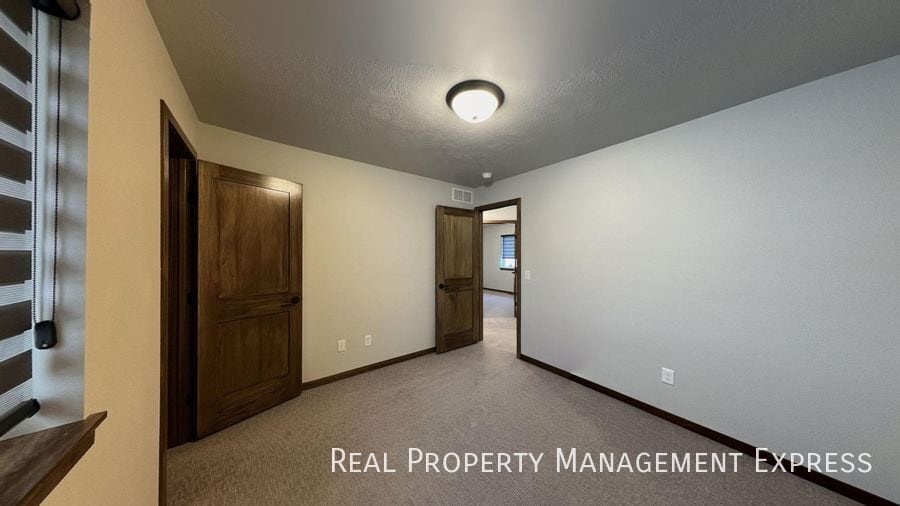 Building Photo - 2415 E Copalis Pl