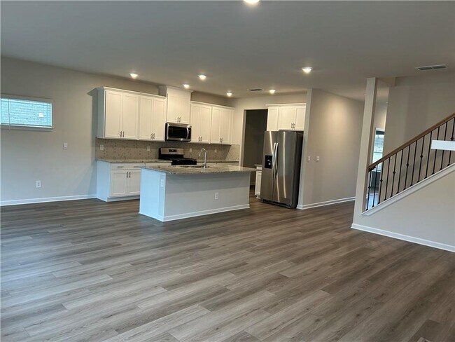 Building Photo - 6907 Winchester Pl