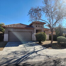Building Photo - Move in Ready Goodyear Abode