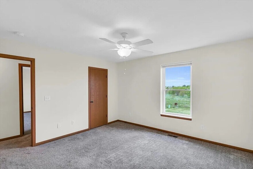Building Photo - 1509 Stonebluff Ct