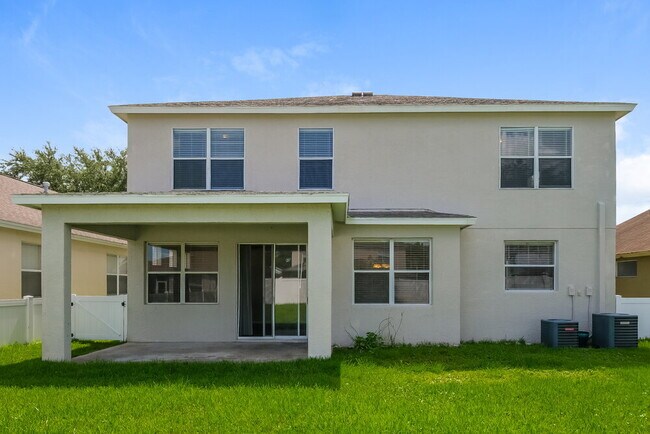 Building Photo - 2613 Palesta Dr